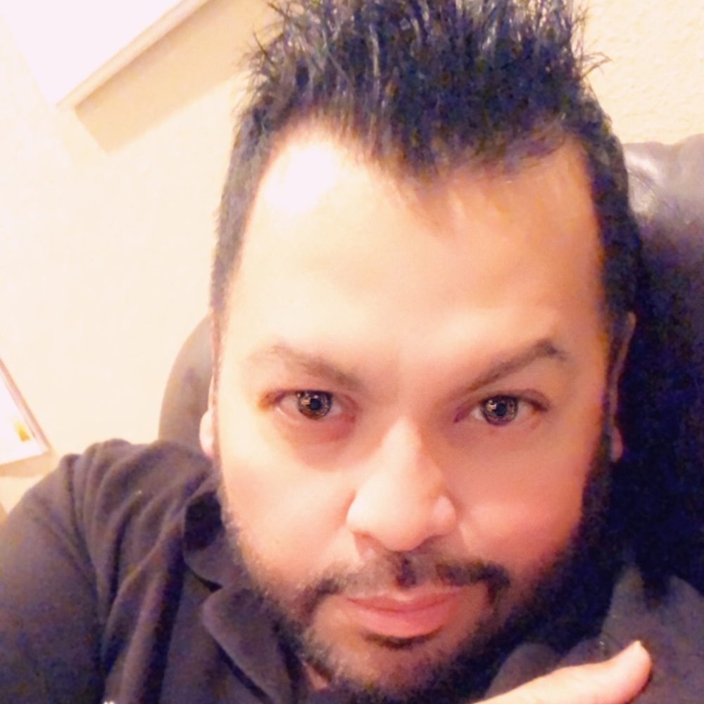 Meet your Posher, Ernesto